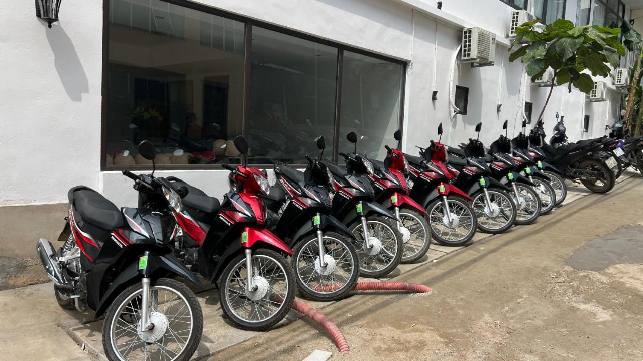 Ha Giang Lotus Hostel Motorbikes Tours Eksteriør billede